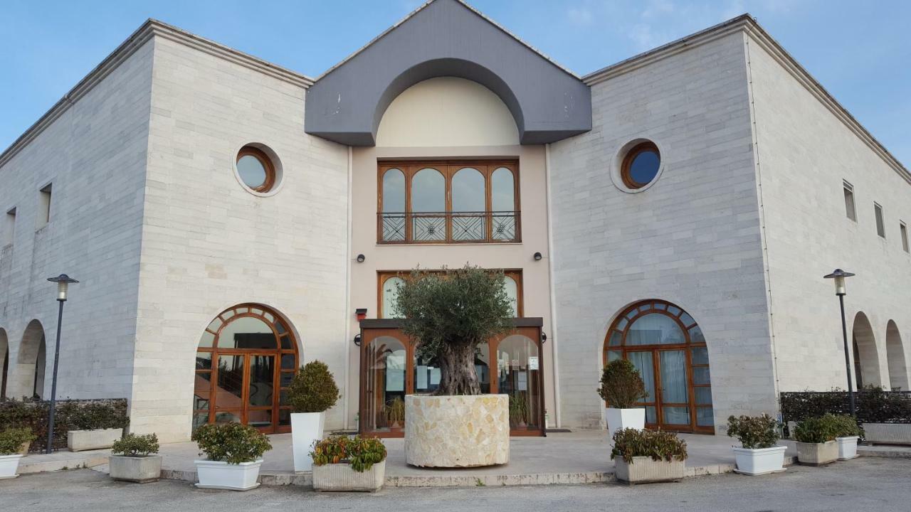 Casa Per Ferie Benedetto XIII Ξενοδοχείο Γκραβίνα Εξωτερικό φωτογραφία